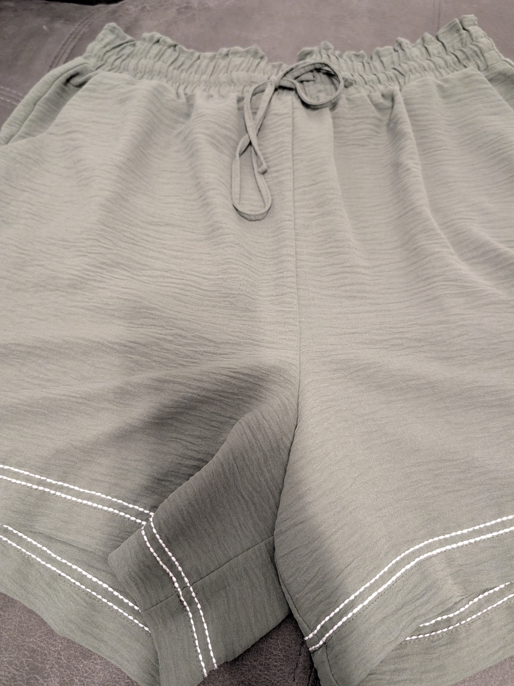 Woven Drawstring Olive Green Women’s Shorts